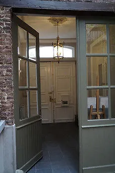 Hotel The Captaincy Guesthouse Brussels