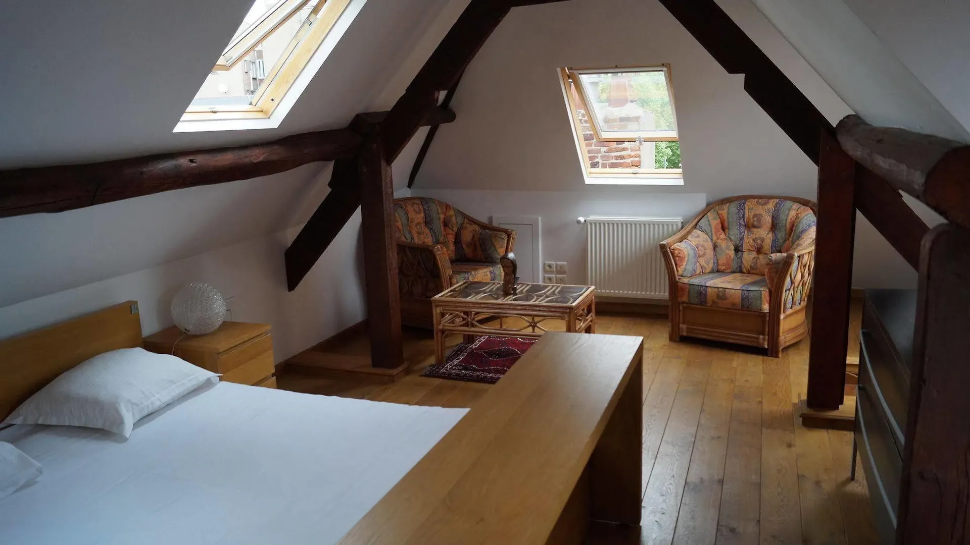 The Captaincy Guesthouse Brussels