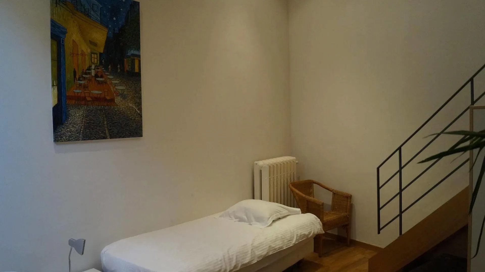 *** Hotel The Captaincy Guesthouse Brussels Belgium