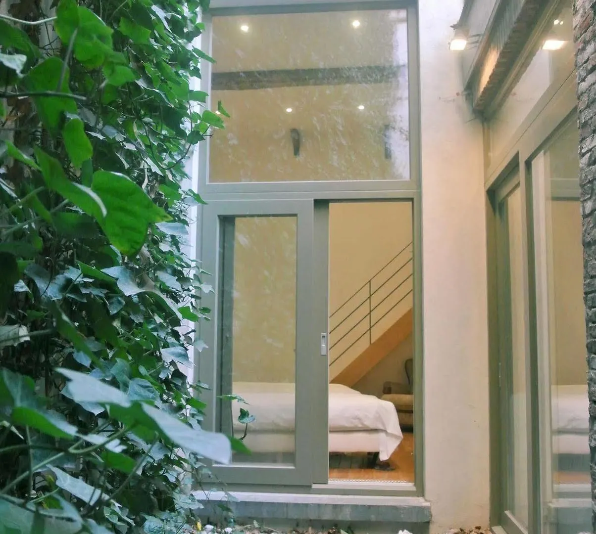The Captaincy Guesthouse Brussels