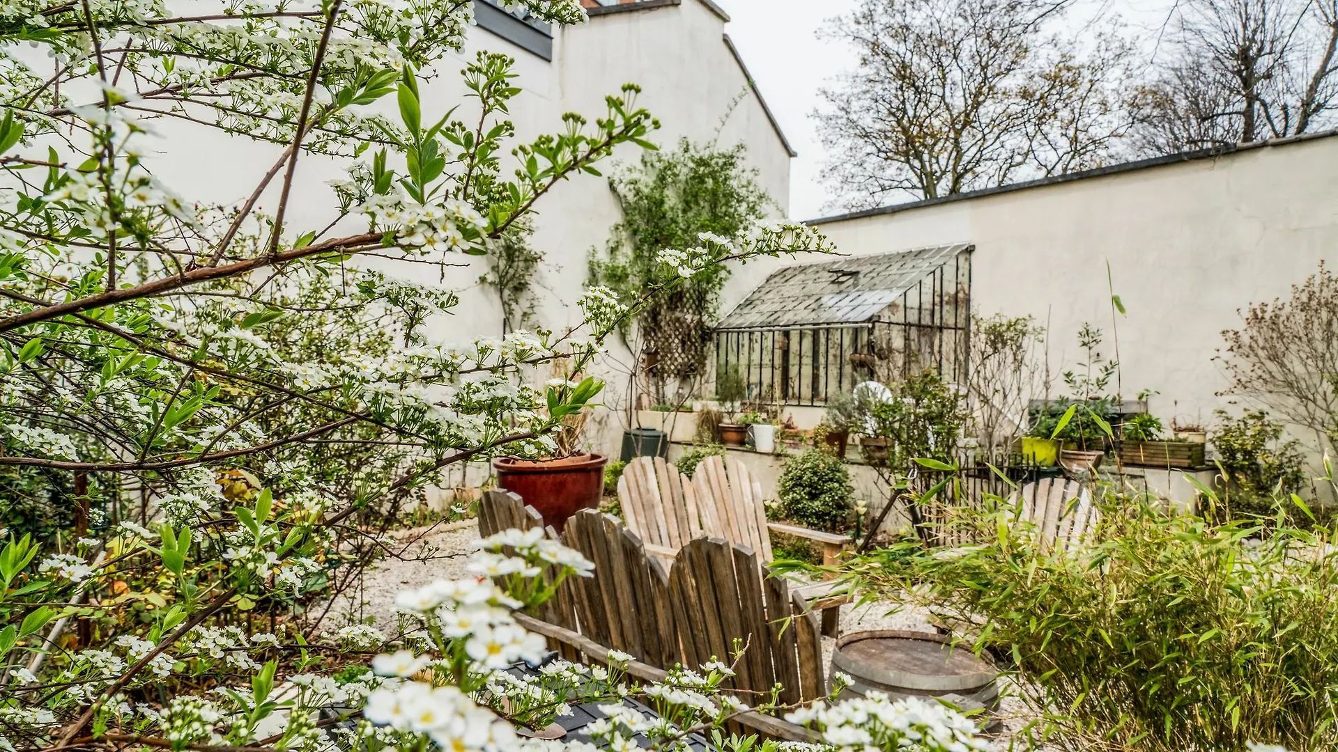 *** Hotel The Captaincy Guesthouse Brussels Belgium